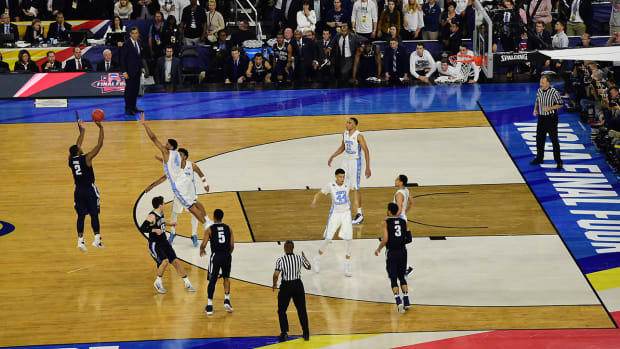 kris-jenkins-championship-shot-1300-play-year.jpg